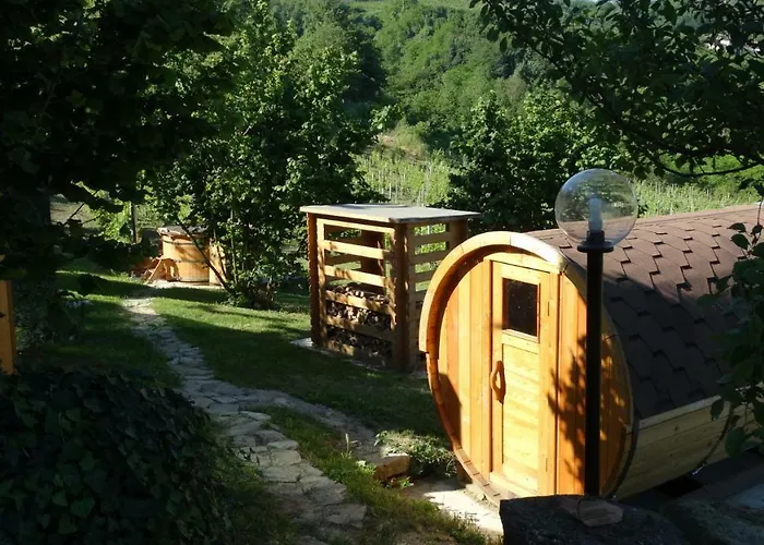 Corte Di Langa ホームステイ Rocchetta Belbo